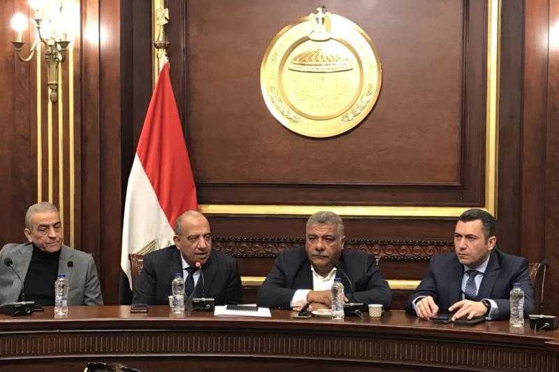صناعة النواب تطالب وزارة الصناعة وهيئة الاستثمار بعرض حوافز حقيقية أمام المستثمرين
