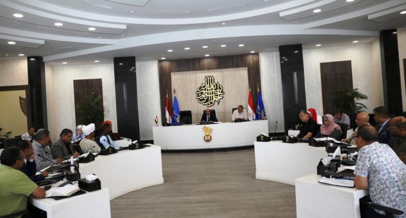 خط أحمر