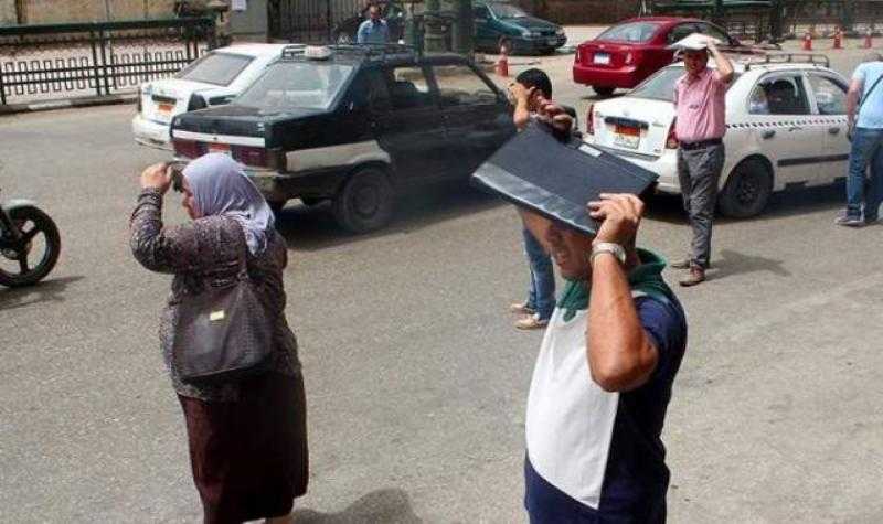 الأرصاد تحذر المواطنين: لا تتعرضوا لأشعة الشمس المباشرة