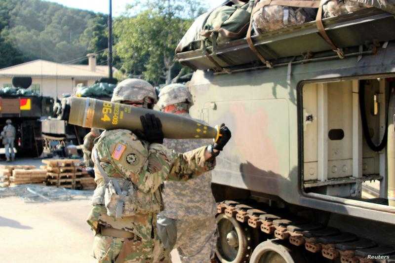 وزير الدفاع الروسي يهدد باستخدام القنابل العنقودية في أوكرانيا