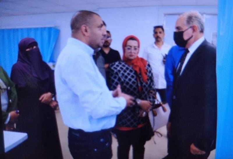 محافظ كفر الشيخ يطمئن على مرضى مستشفى سيدي سالم بالعبور وكفر الشيخ العام.. صور