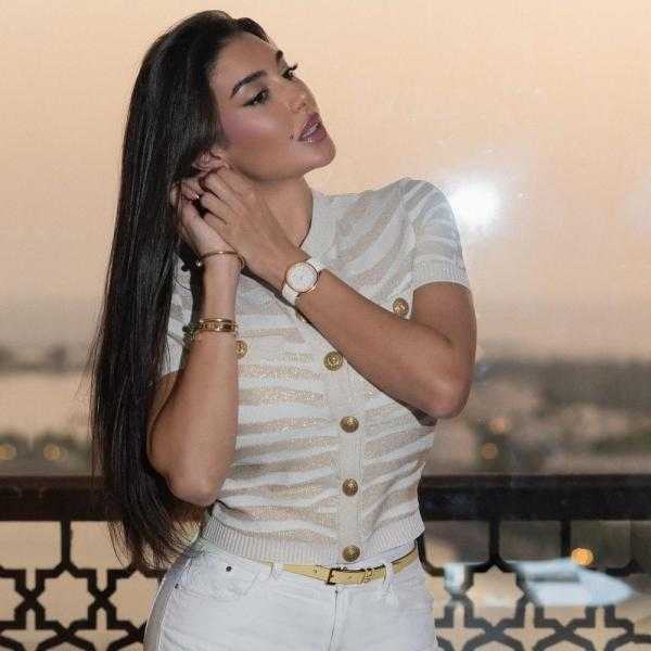 ياسمين صبري توجه رسالة لزوجة عادل إمام