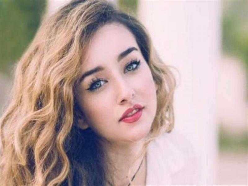 هنا الزاهد عن شائعات طلاقها من أحمد فهمي: الناس هتعرف لو حاجة حصلت