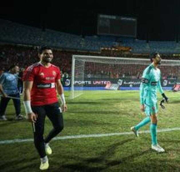 علي لطفي: حراس الأهلي قدموا موسمًا استثنائيًّا.. وسعيد بالتتويج بالدرع