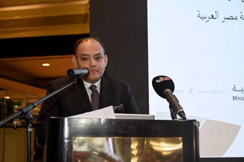 وزير التجارة يُقرر استمرار العمل بقرار حظر تصدير الأكسجين