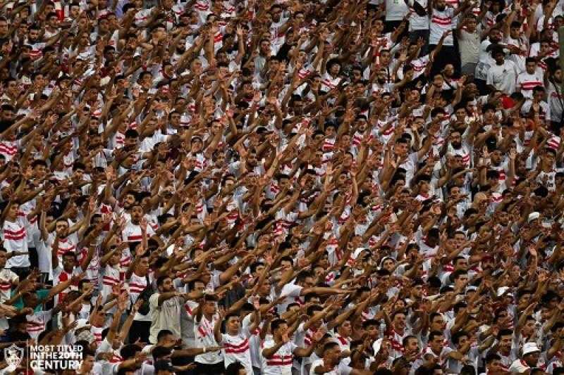 نجم الفريق السابق: جماهير الزمالك تعيش الوهم