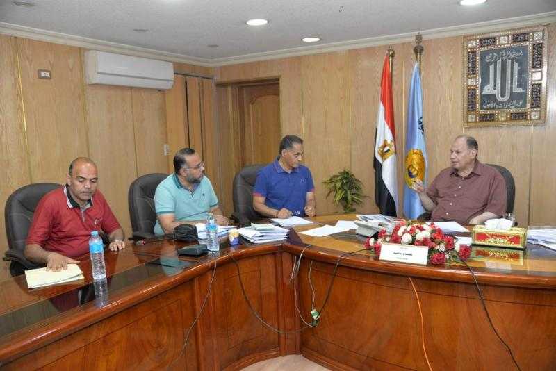 محافظ أسيوط يوافق على 229 طلب انتداب وإعارة لبعض العاملين بالتربية والتعليم
