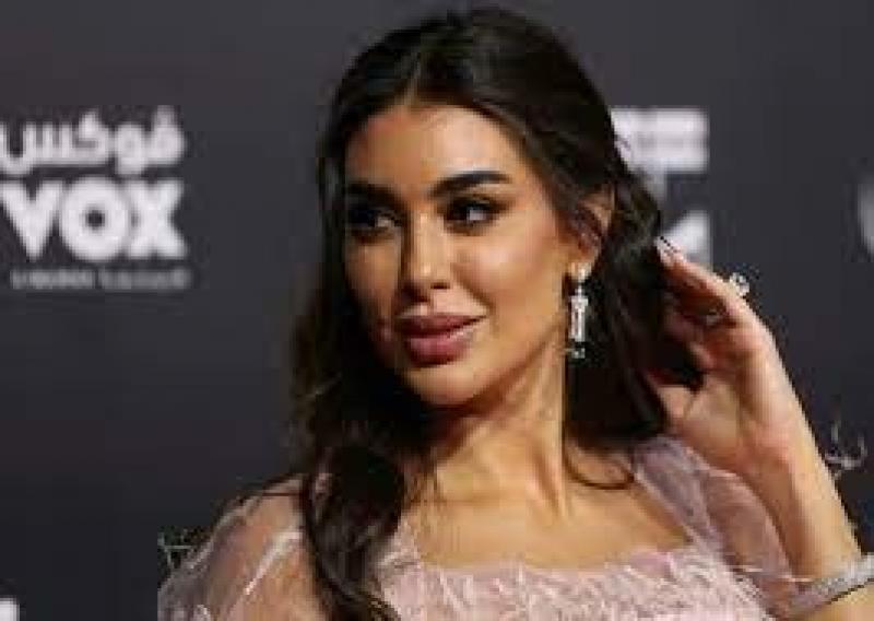 ياسمين صبري تفاجئ جمهورها..محدش يطلب مني شغل ولا فلوس