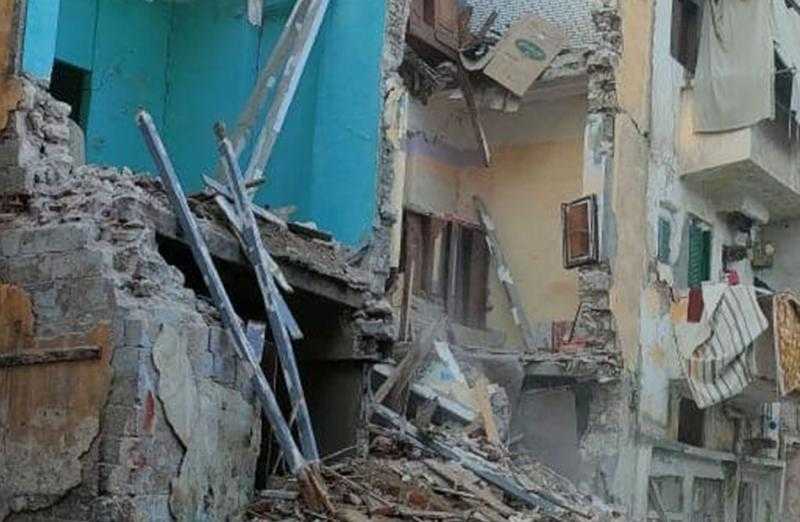 تشكيل لجنة هندسية لفحص المنازل المجاورة لعقار حدائق القبة المنهار