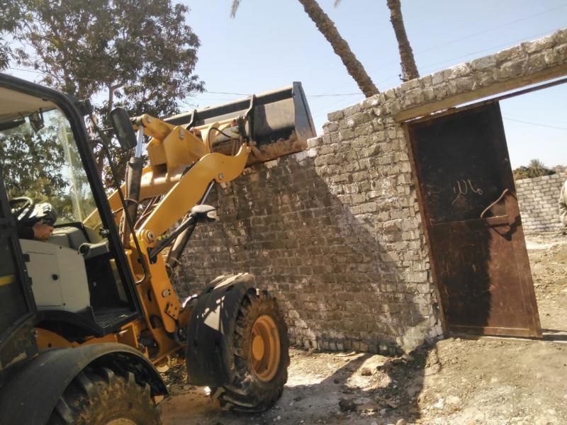 إزالة 29 حالة تعدٍ بالبناء بمغاغة في المنيا