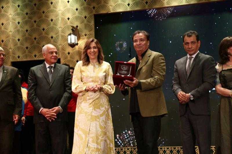 تكريم حمدي الوزير فى حفل إعادة افتتاح مسرح السامر