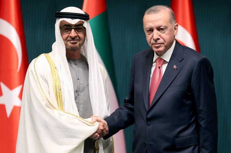 أردوغان يهدي محمد بن زايد سيارة كهربائية تركية الصنع