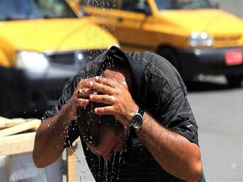 تسبب الوفاة.. الأرصاد تحذر المواطنين بشأن الموجة الحارة | فيديو