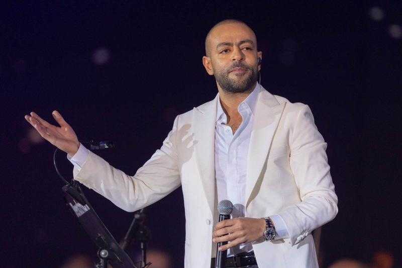 تفاصيل حفل تامر عاشور يتألق في القاهرة الجديدة.. كامل العدد
