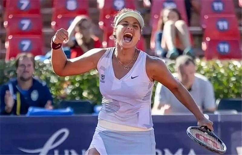 ميار شريف تودع بطولة باليرمو من نصف النهائي