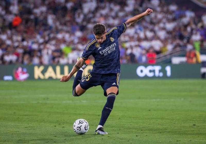 ريال مدريد يقلب تأخره لفوز ثمين على ميلان في جولة الأبطال الودية