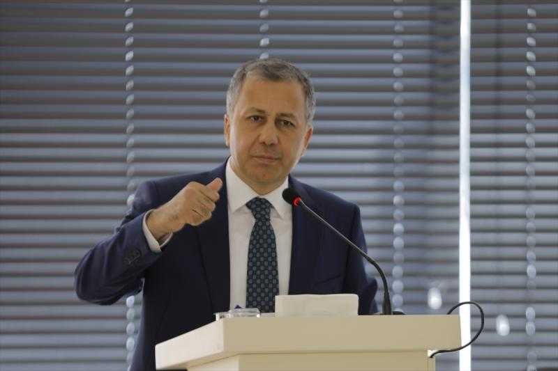 تركيا تنفي تشديد الإجراءات الخاصة بمنح الجنسية