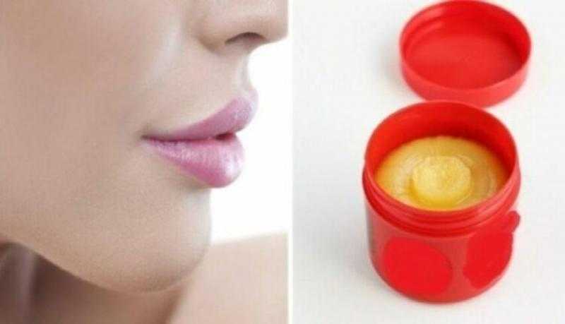 اصنع مرطب شفاه بمكونات طبيعية