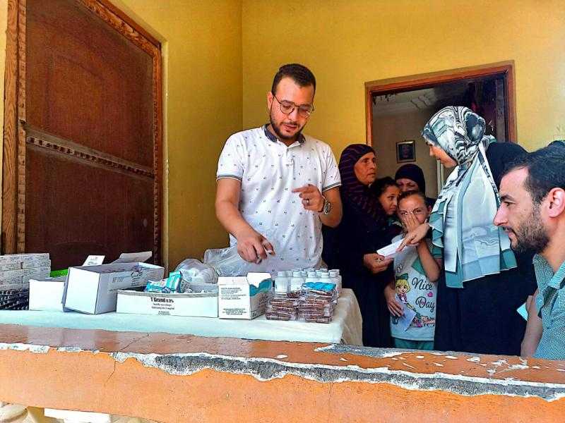 تنظيم قافلة سكانية إلى قرية أم حكيم فى محافظة البحيرة