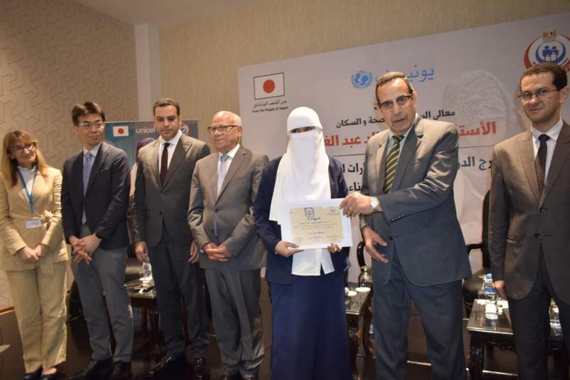 محافظا بورسعيد وشمال سيناء يشهدان حفل تخرج 25 ممرضة