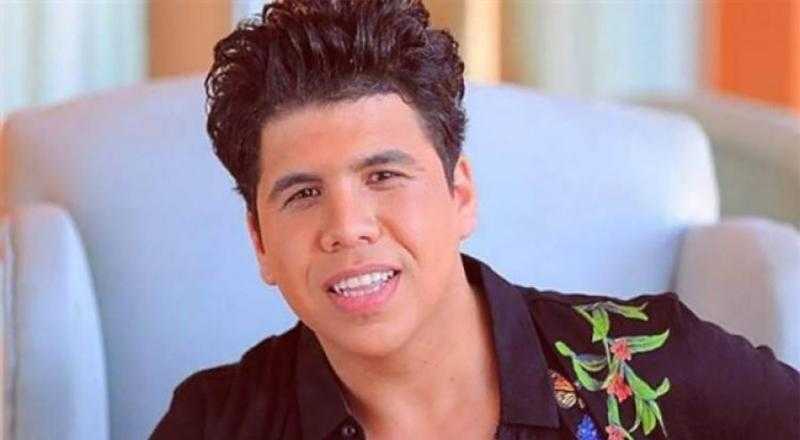 بمشاركة عبد الباسط حمودة..عمر كمال يطرح أحدث أغانيه