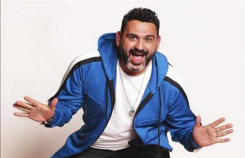 أكرم حسني يعلن انتهاء تصوير فيلم ”العميل صفر” بلوك عمرو دياب