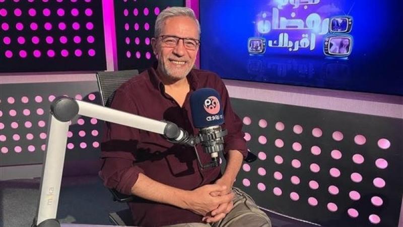 صبري فواز: اختلف مع آراء حسن يوسف.. ومش بحب محمد صبحي