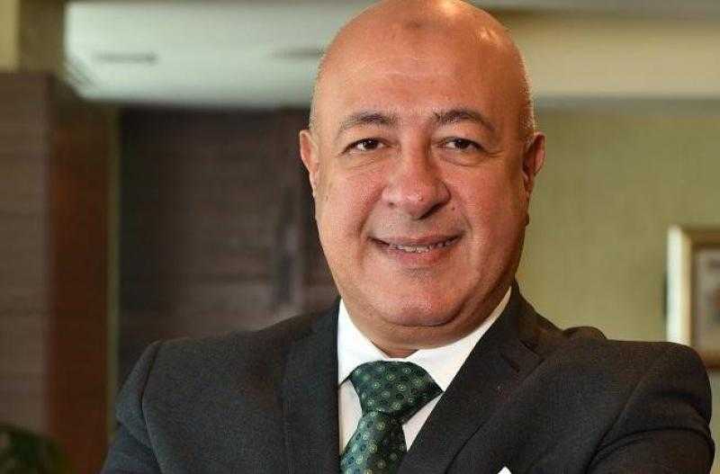 يحيى أبو الفتوح: البنك الأهلي يدرس طرح منتجا جديدا للمصريين بالخارج الأسبوع المقبل