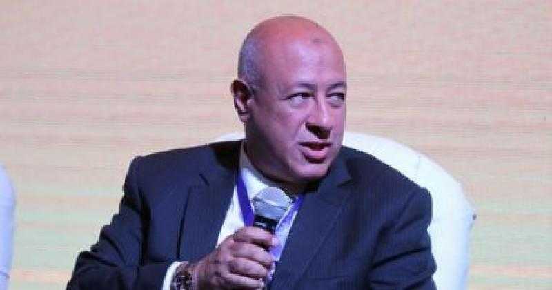 يحيى أبو الفتوح: 4 مليار دولار خارج القطاع المصرفي.. و3.5 مليار دولار حصيلة شهادات الـ5.25%