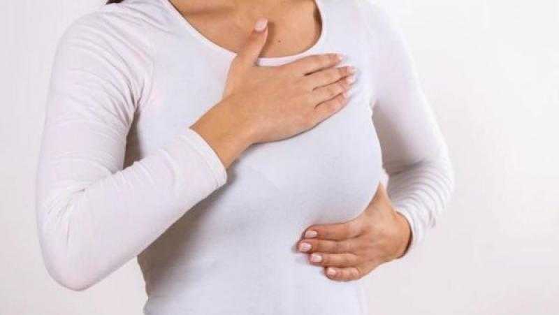 8 مؤشرات للإصابة بسرطان الثدي
