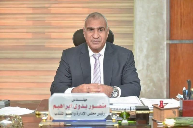 انتظام ضخ المياه بمنطقة هضبة الأهرام بالجيزة بعد إصلاح الخط الناقل للمياه لمدينة 6 أكتوبر
