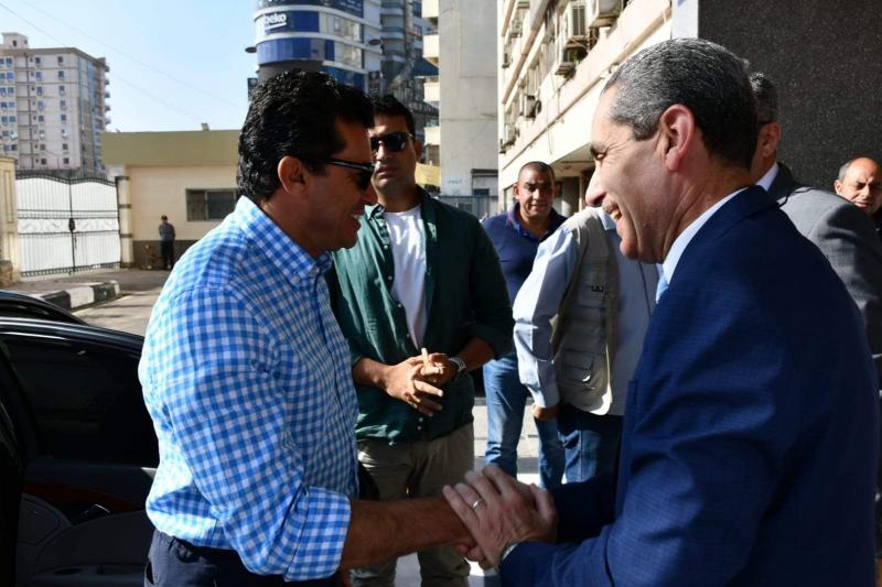 خط أحمر