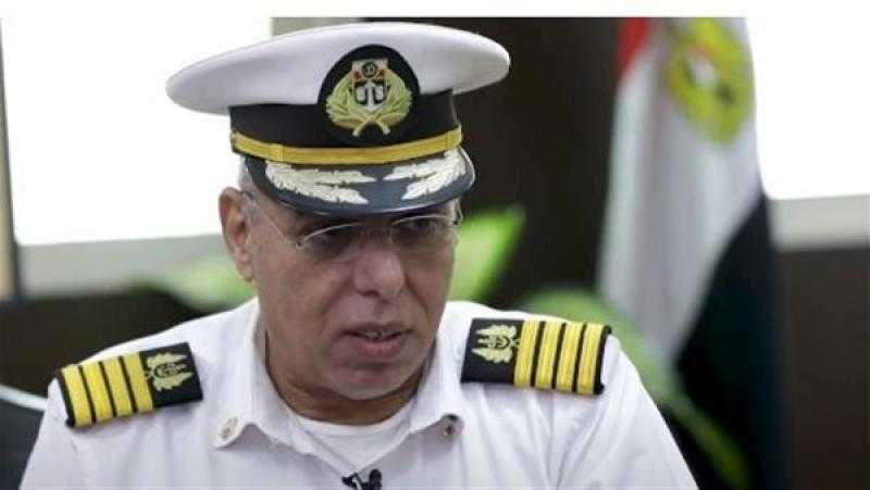 رئيس مراقبة الملاحة يكشف عن معدل العبور اليومي للسفن