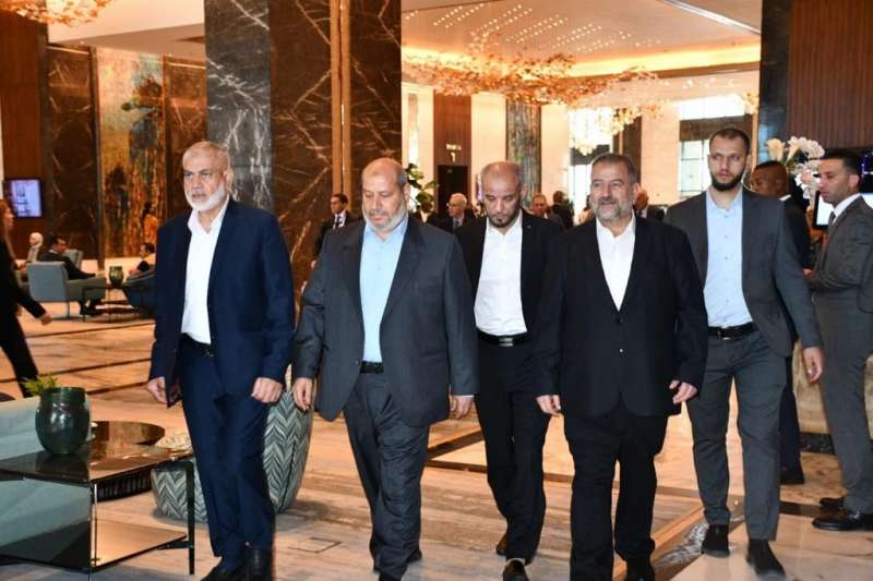 خط أحمر