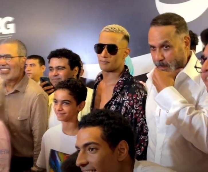 خط أحمر