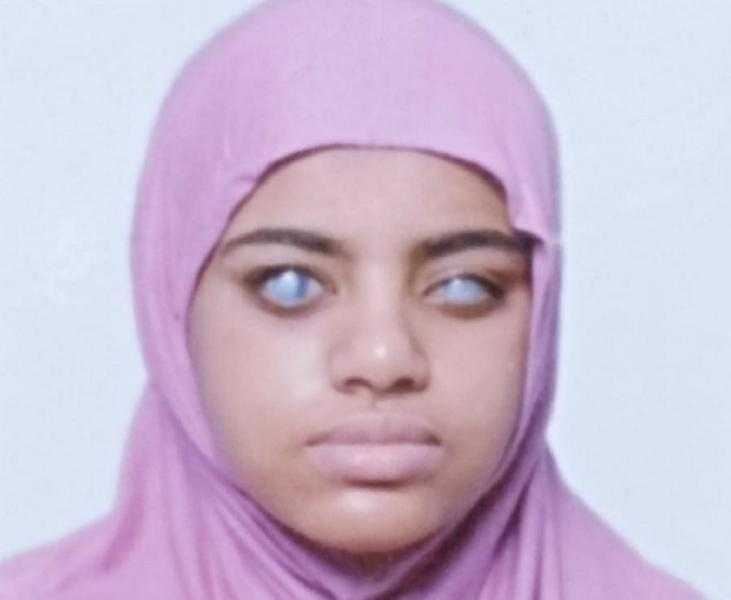 هاجر الأولى على الثانوية العامة ”مكفوفين”: لم أتوقع تفوقي.. وأتمني دخول كلية ألسن ألماني”