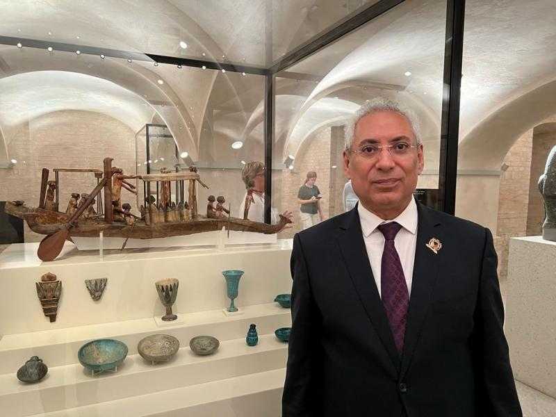رئيس جامعة المنيا يزور متحف المصريات في برلين.. صور