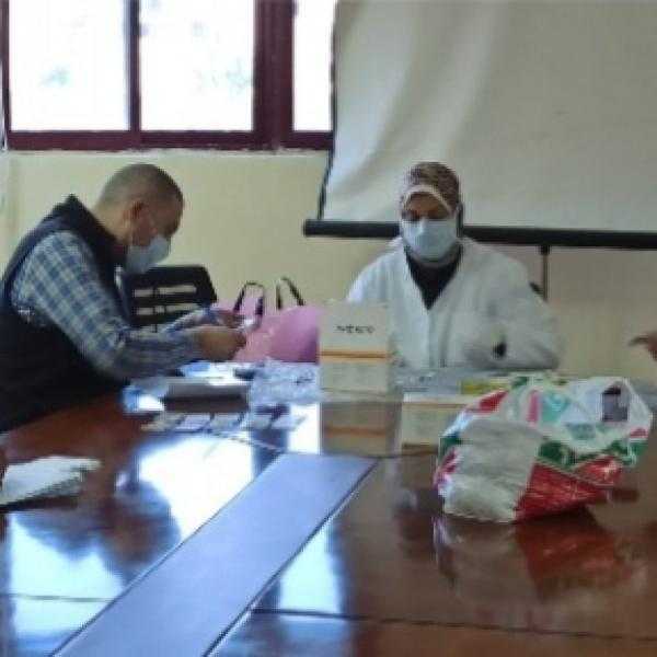 إجراء فحص المخدرات لـ 63 قائد سيارة على الطرق السريعة