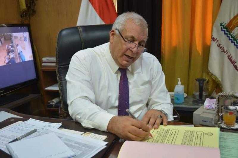 محافظ الوادي الجديد يعتمد المرحلة الثانية لتنسيق المدارس الثانوية الفنية