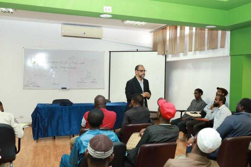 ”التعايش السلمي في مجتمع متعدد الديانات”.. محاضرة للوافدين بمقر منظمة خريجي الأزهر