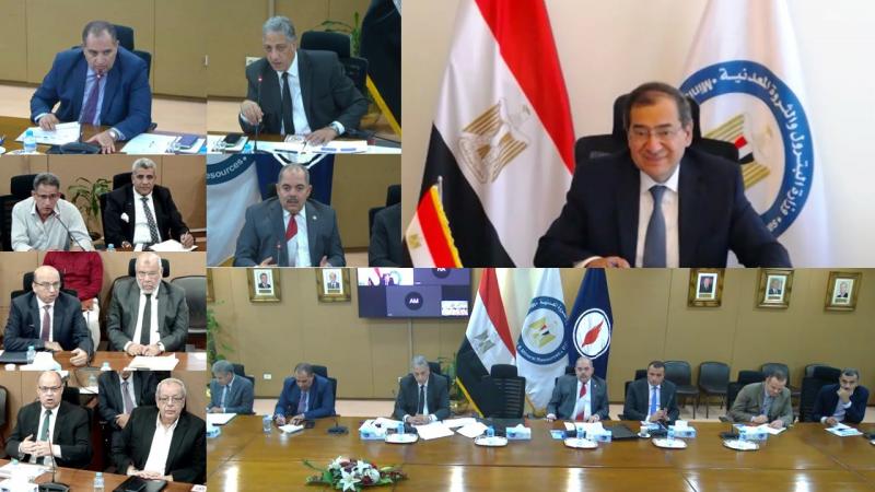 اجتماعات مكثفة لوزير البترول مع رؤساء شركات الإنتاج للوقوف على تنفيذ الخطط الإنتاجية