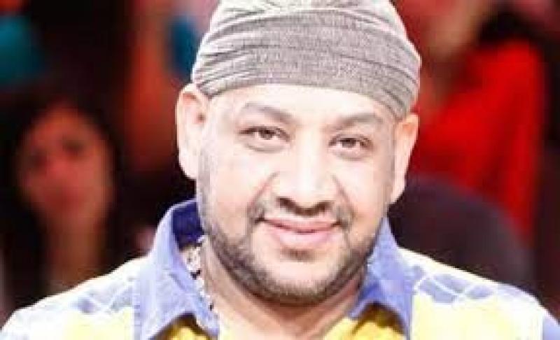 عصام كاريكا يوضح سبب ابتعاده عن الغناء: بعض الفنانين بيسرقوا ألحاني عشان يعيشوا