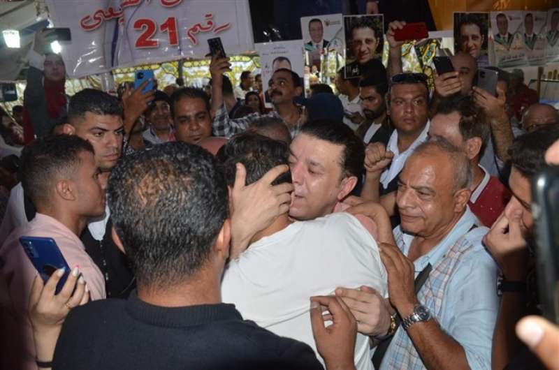 خط أحمر