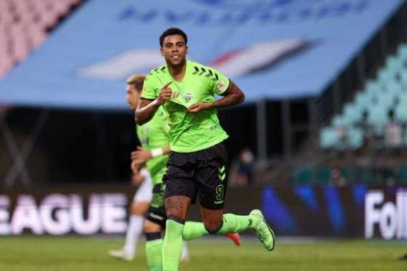 وكيل البرازيلي سوزا يكشف موقف مفاوضات الأهلي لضمه