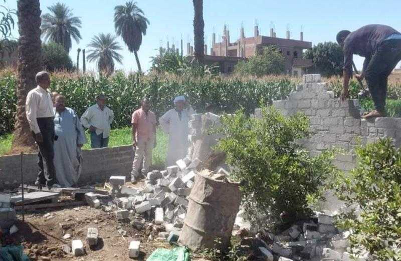 تنفيذ 4 حالات إزالة بمجلس قروى شطورة والصوامعة غرب بمركز طهطا | صور
