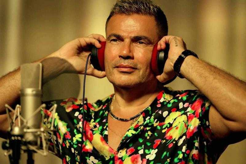 عزيز الشافعي: ”عمرو دياب سبب شهرتي.. مطرب عالمي وطاقة القدر فتحت لي بسببه”