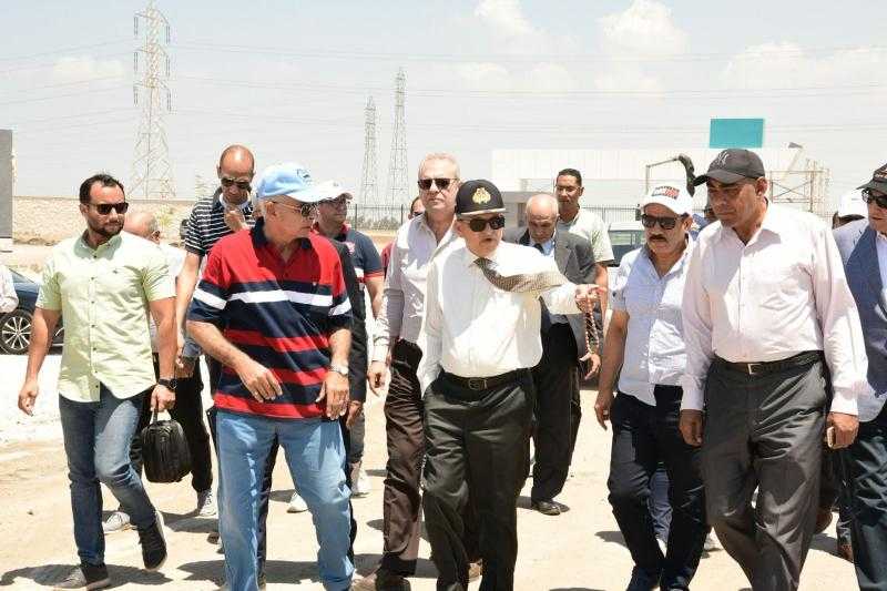 الفريق أسامة ربيع يتفقد شركة قناة السويس للاستزراع المائي