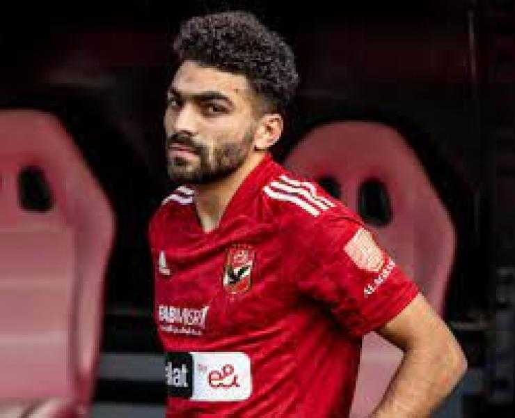 خالد عبد الفتاح يجري عملية جراحية في الترقوة