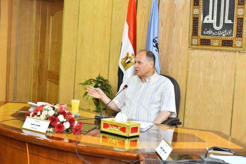 تنفيذا لتعليمات رئيس الوزراء.. محافظ أسيوط يعلن تطبيق الكتاب الدوري الخاص بتنظيم العمل يوم الأحد
