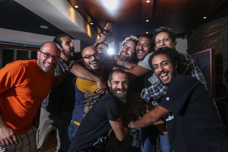 خط أحمر